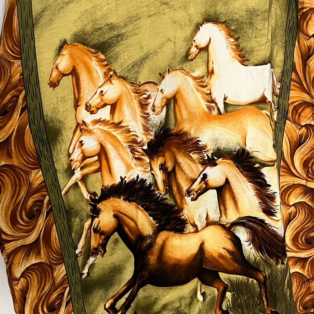 Olive Horse-Print Sleeveless Maxi Dress - Picture 2 of 3